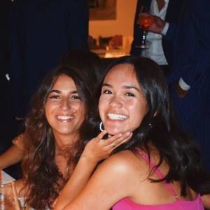 Meet your Posher, Olivia